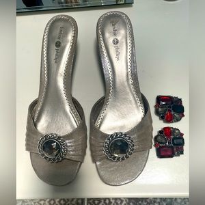 Brand New Lindsay Phillips Sandals with Kitten Heels. With Changeable Snaps